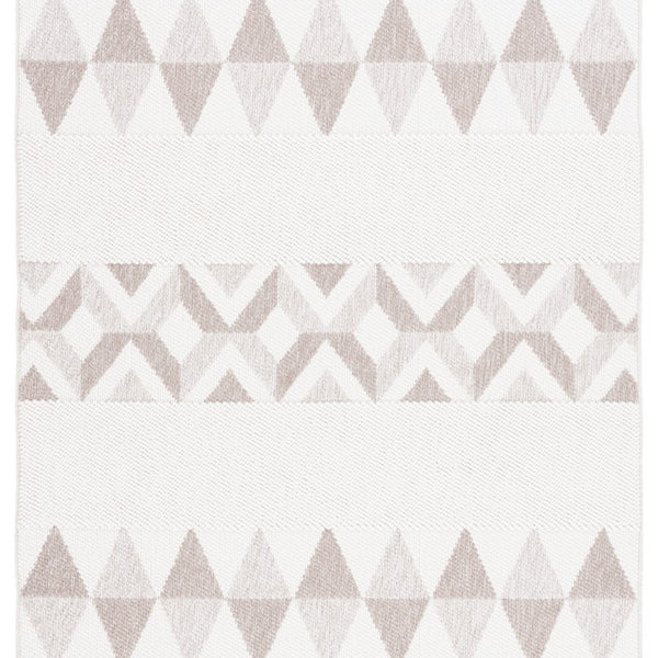 safavieh clearance lotus lot100a ivory rug