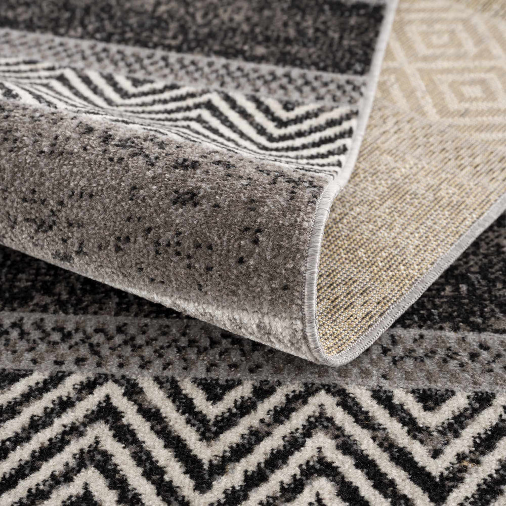 Hauteloom Middlestown MDDKA Black Machine Made Polyester Rug