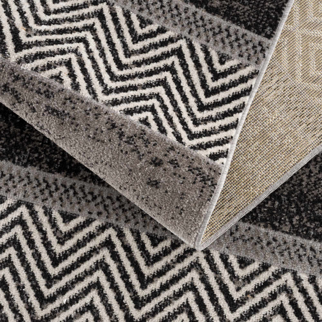 Hauteloom Middlestown MDDKA Black Machine Made Polyester Rug