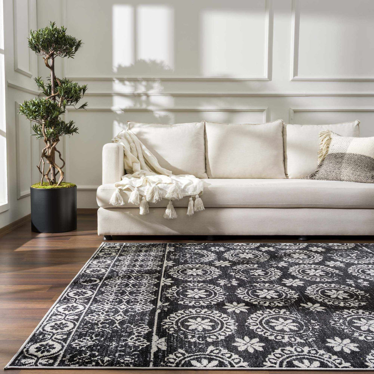 Hauteloom Kahramankazan KAHR Black Machine Made Polyester Rug