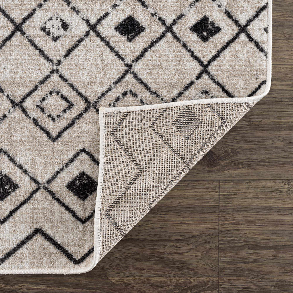 Hauteloom Joppatowne JOPP Black Machine Made Polyester Rug