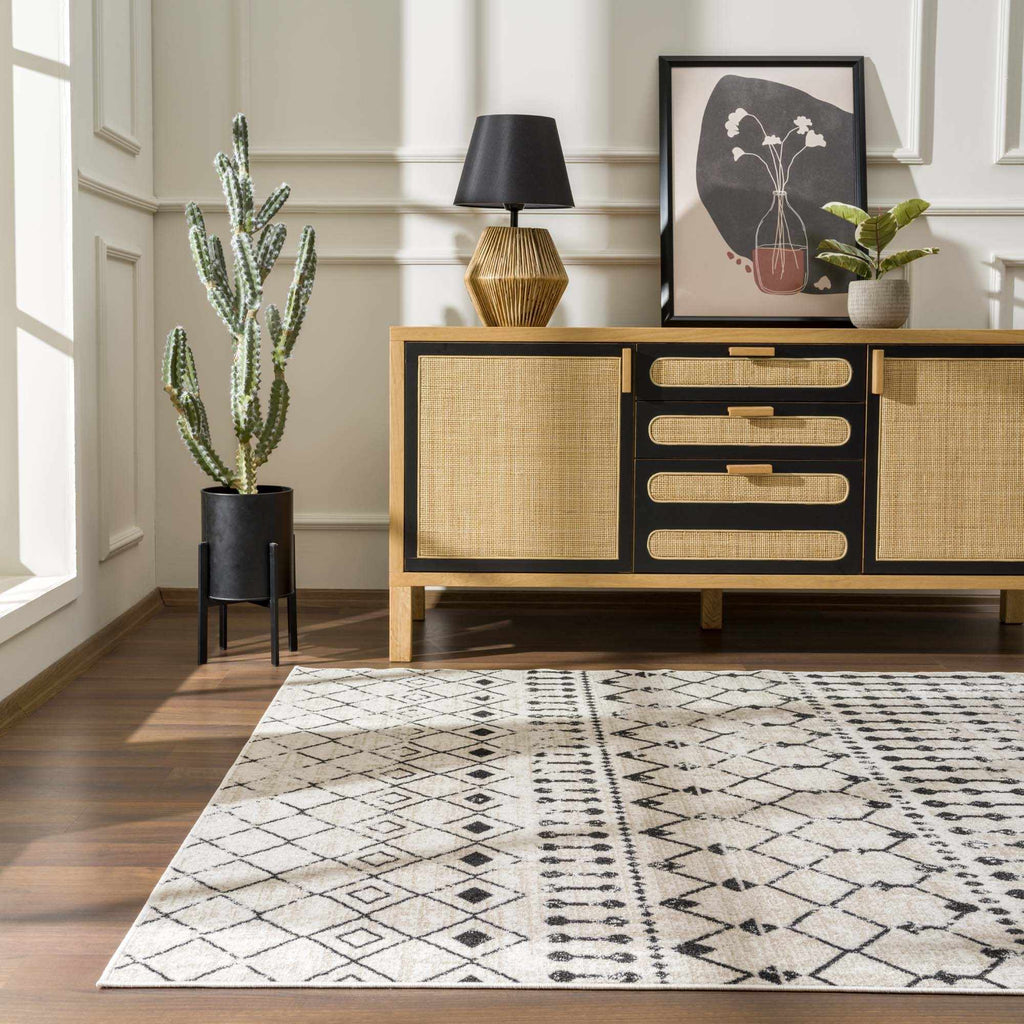 Hauteloom Joppatowne JOPP Black Machine Made Polyester Rug