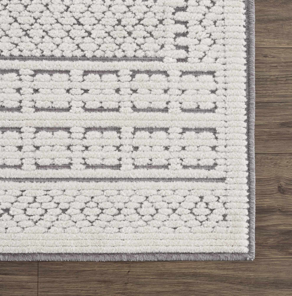 Hauteloom Bahar SLYBBAHARA2 Off White Machine Made Polypropylene Rug