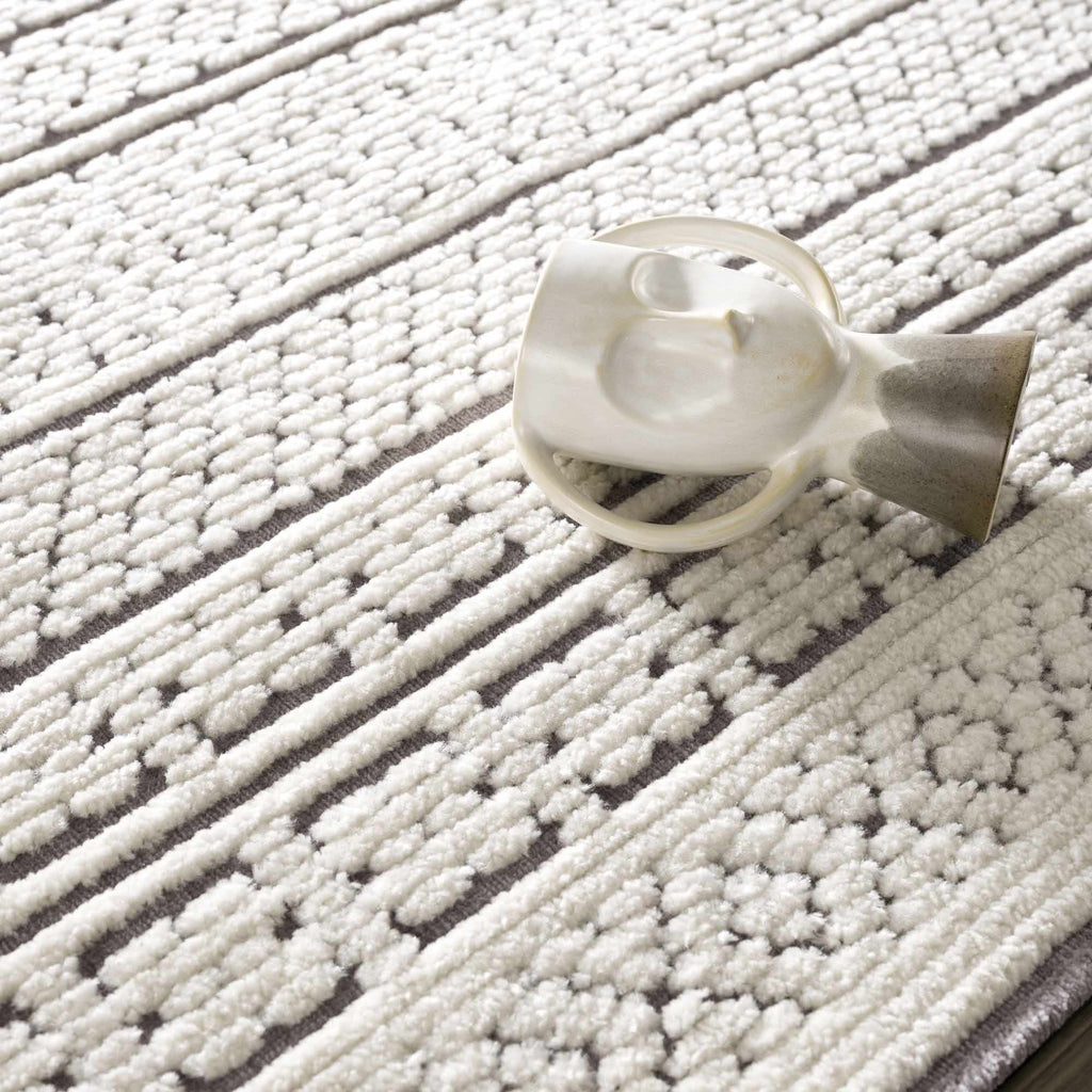 Hauteloom Bahar SLYBBAHARA2 Off White Machine Made Polypropylene Rug