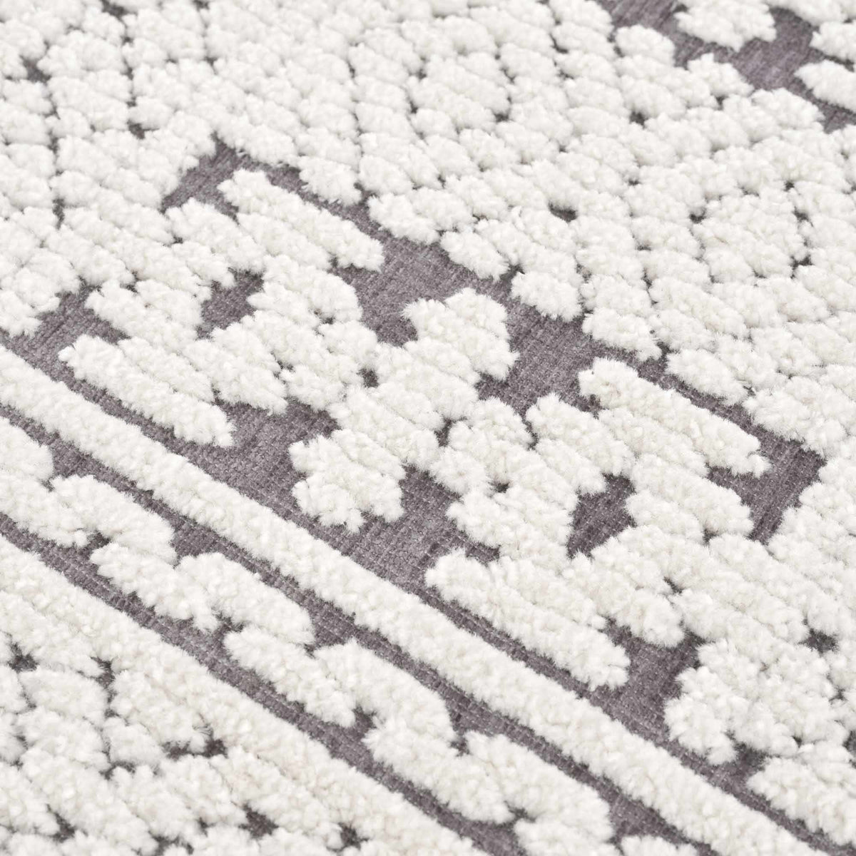 Hauteloom Bahar SLYBBAHARA2 Off White Machine Made Polypropylene Rug