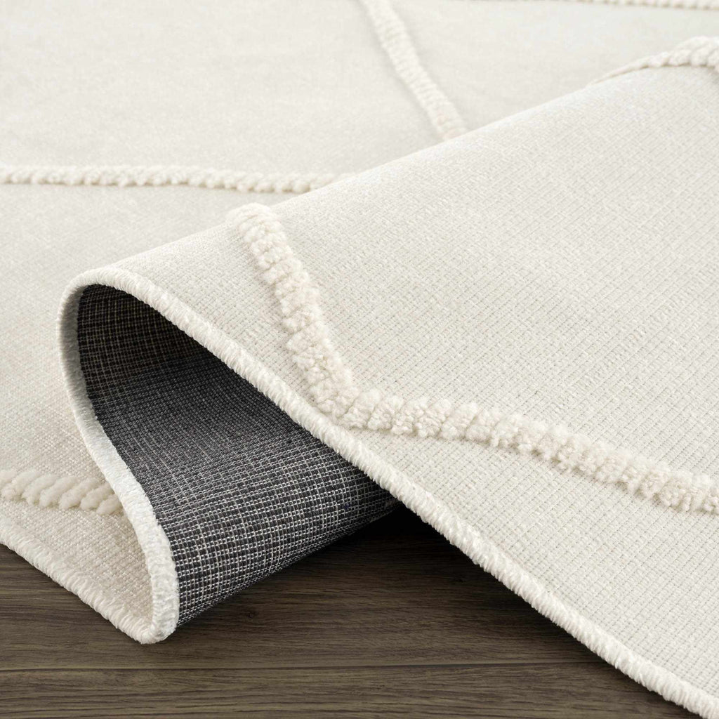 Hauteloom Amani SLYBAMANIA1 White Machine Made Polypropylene Rug