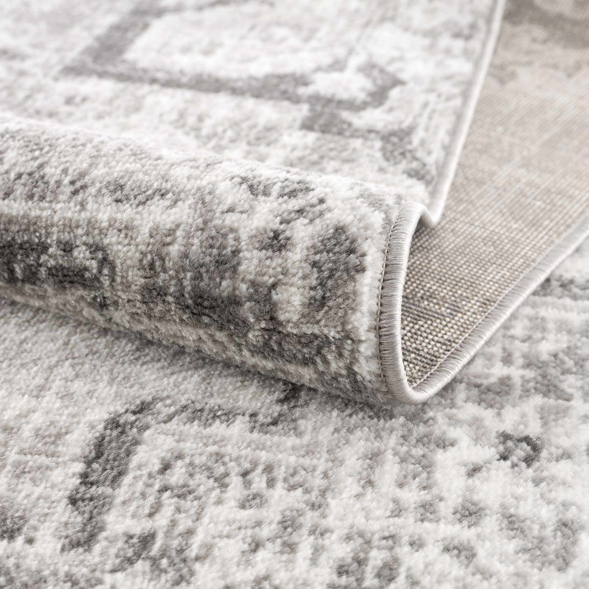 Hauteloom Elani SMNCELANIA1 Cream Machine Made Polypropylene Rug
