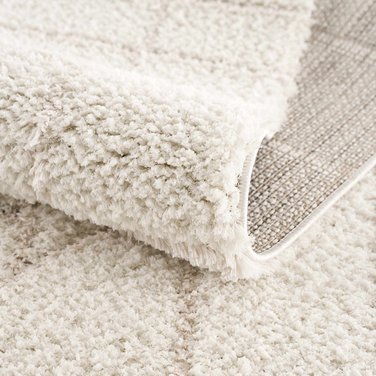 Hauteloom Andia HMSGANDIAA2 Cream Machine Made Polyester Rug
