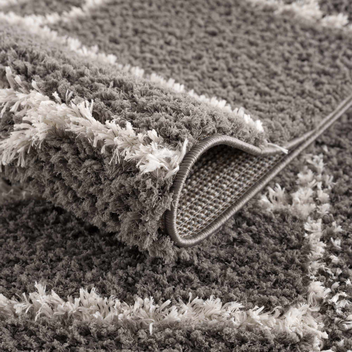 Hauteloom Andia HMSGANDIAA3 Gray Machine Made Polyester Rug
