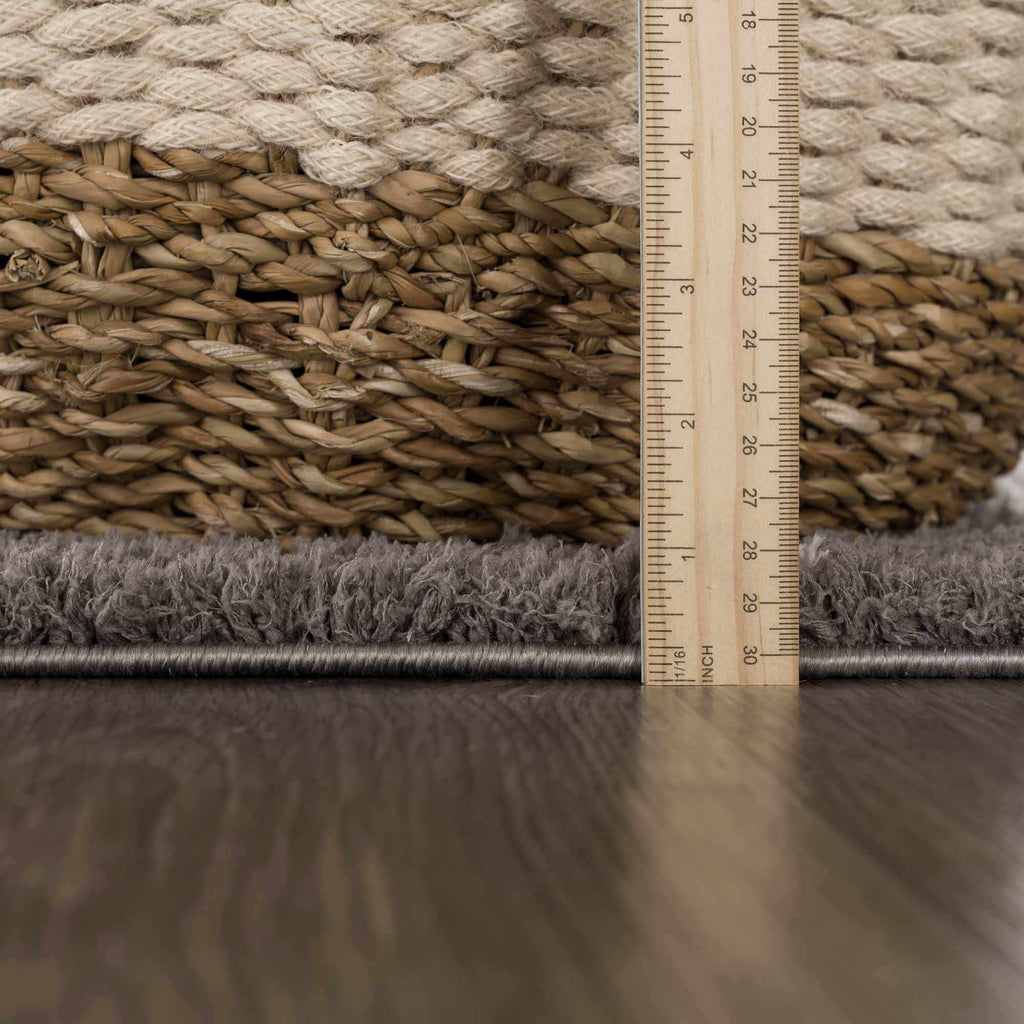 Hauteloom Andia HMSGANDIAA3 Gray Machine Made Polyester Rug