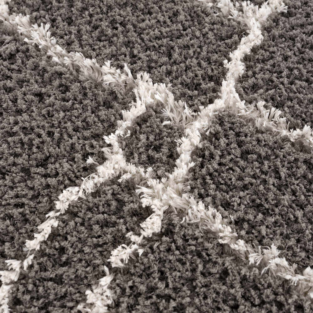 Hauteloom Andia HMSGANDIAA3 Gray Machine Made Polyester Rug