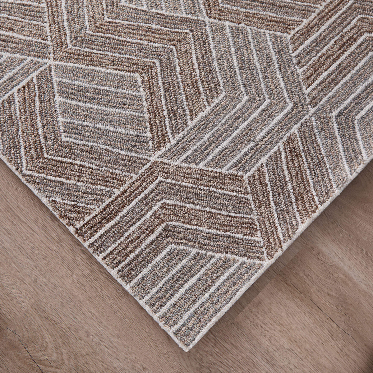 lavin sachin n2005 brown rug