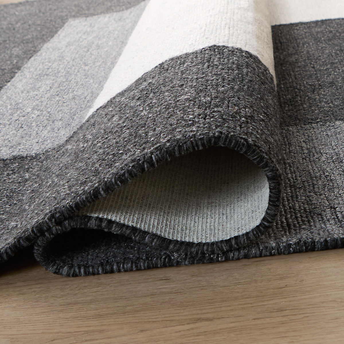 lavin kali n5015 black rug