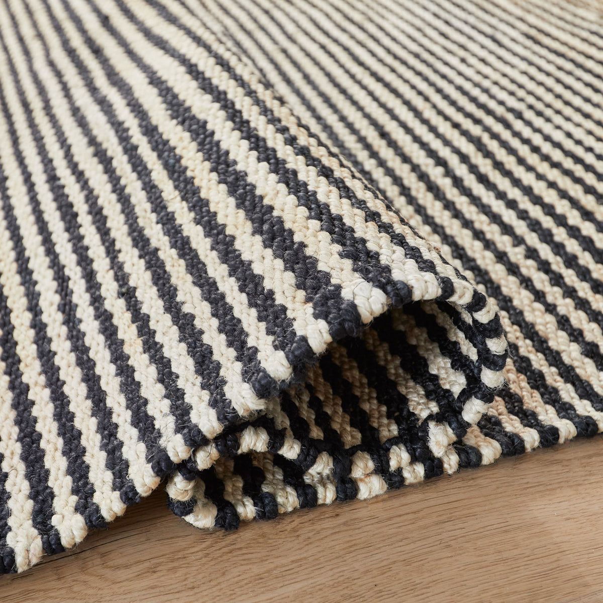 lavin ganges n5028 black rug
