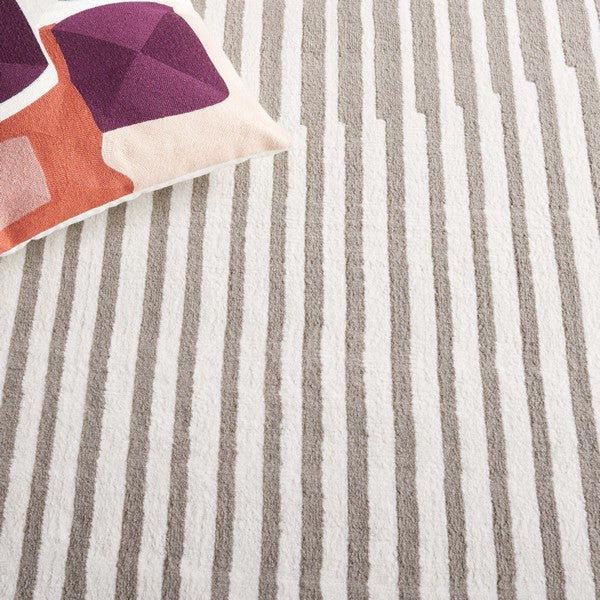 safavieh clearance pyramid pyr243a ivory rug
