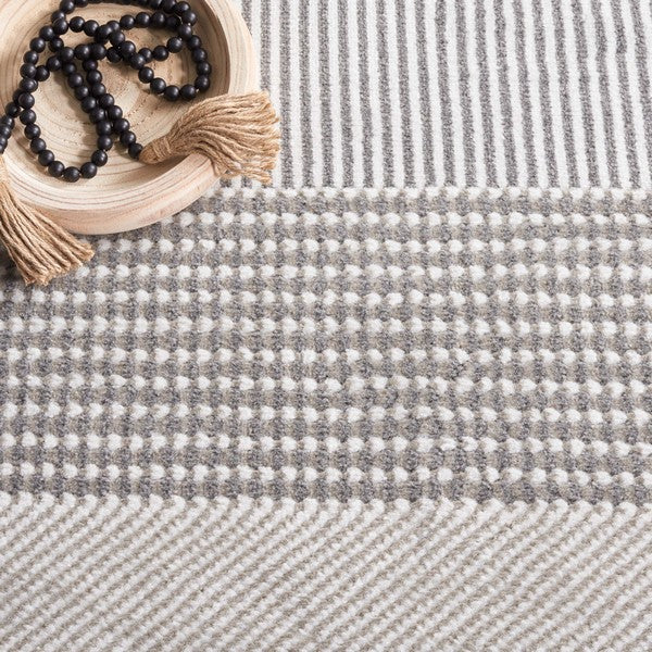 safavieh clearance pyramid pyr244a ivory rug