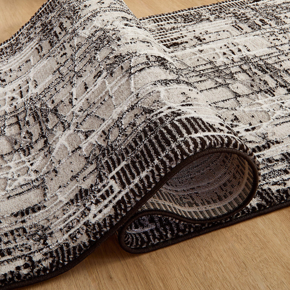 lavin seisa r1004 black rug