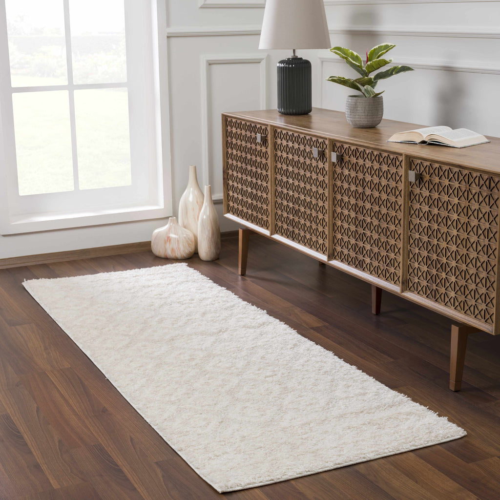 Hauteloom Eivin HRDOEIVINA1 Cream Machine Made Polyester Rug
