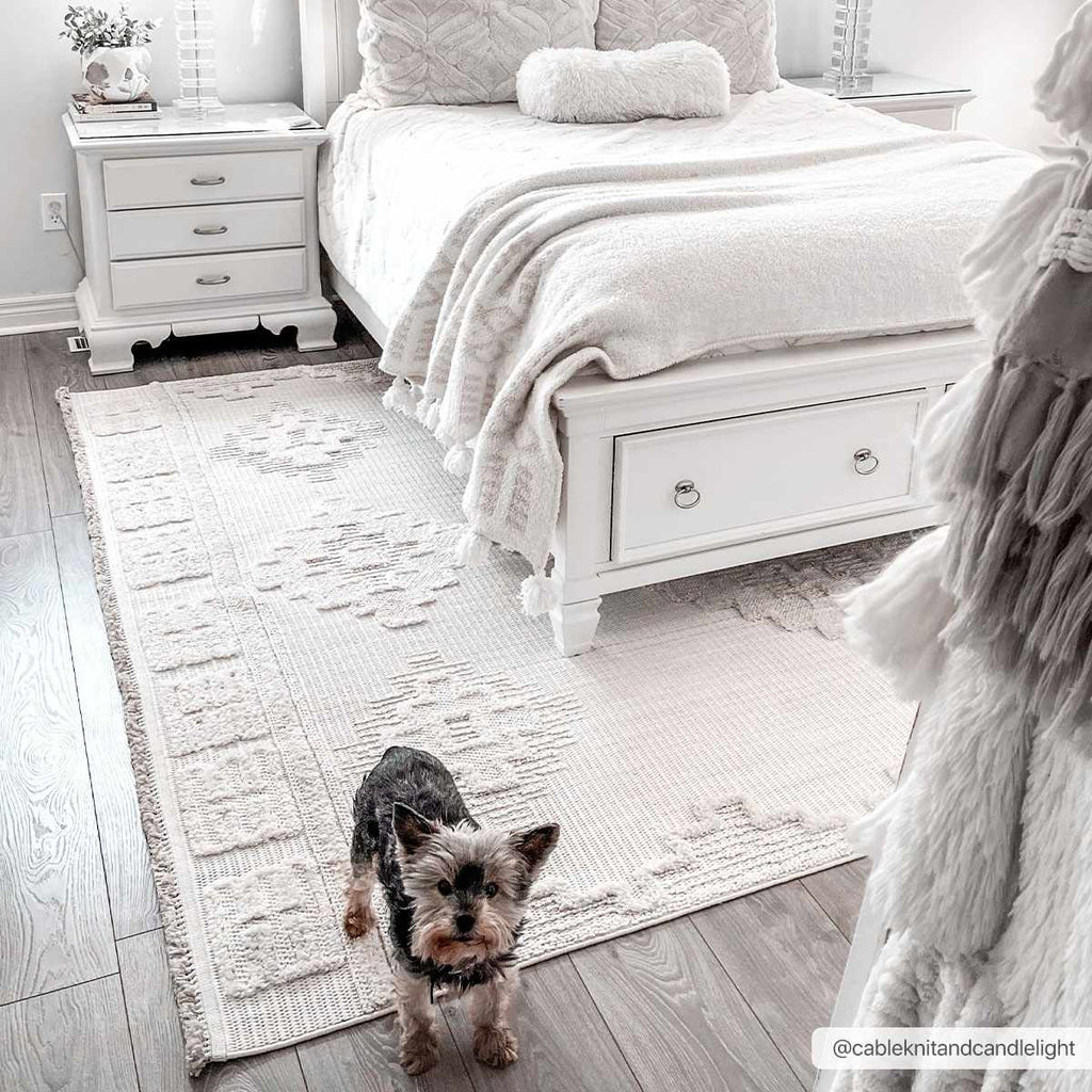 Hauteloom Rosales RSLS Cream Machine Made Polyester Rug