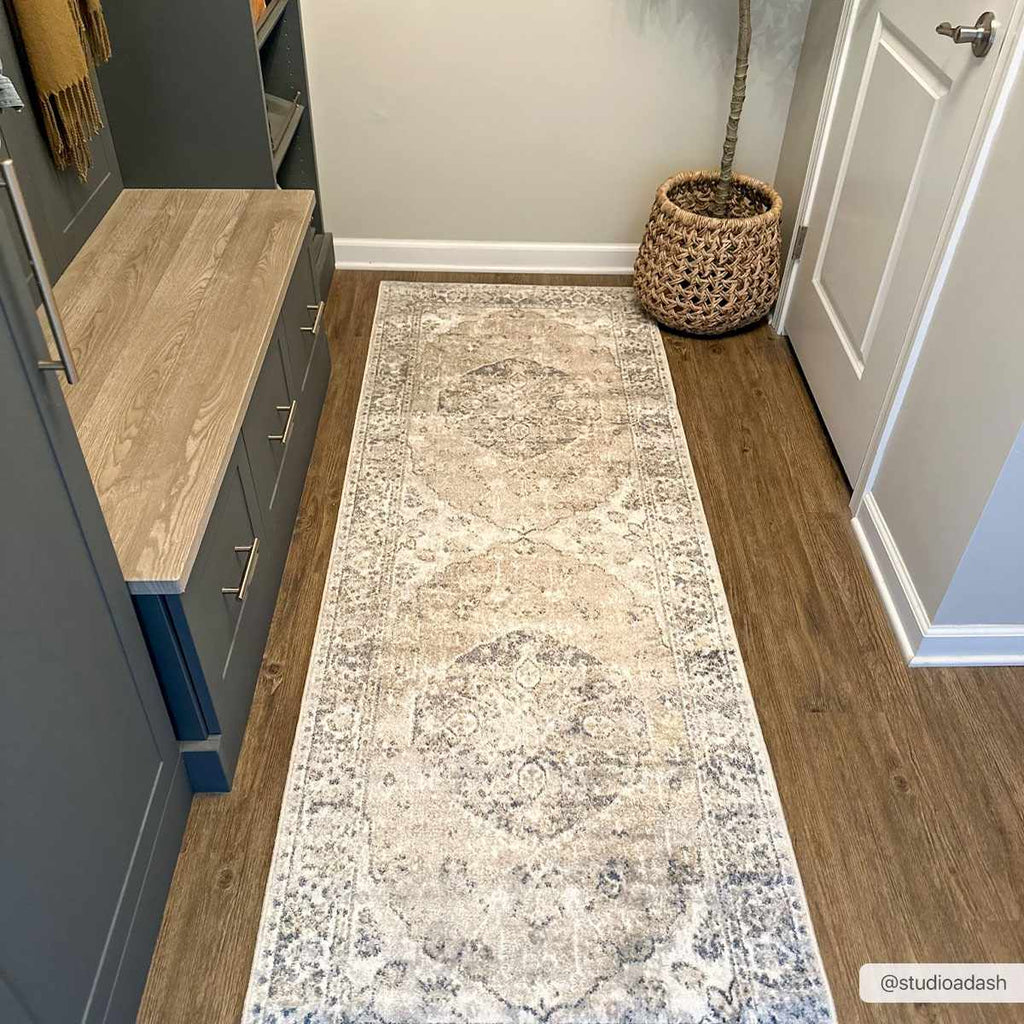 Hauteloom Rudo SLLIRUDOAA1 Light Brown Machine Made Polyester Rug
