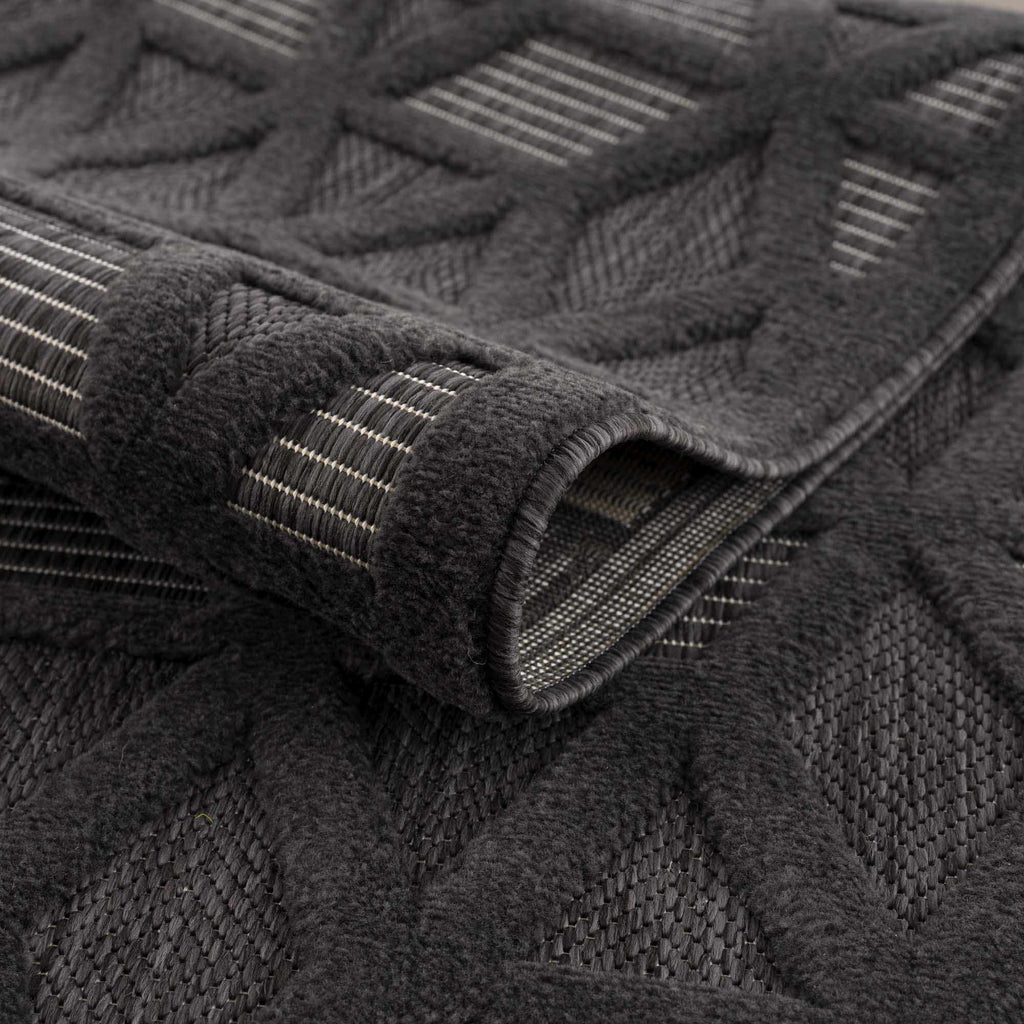 Hauteloom Nuri SSAMNURICA1 Black Machine Made Polypropylene Rug