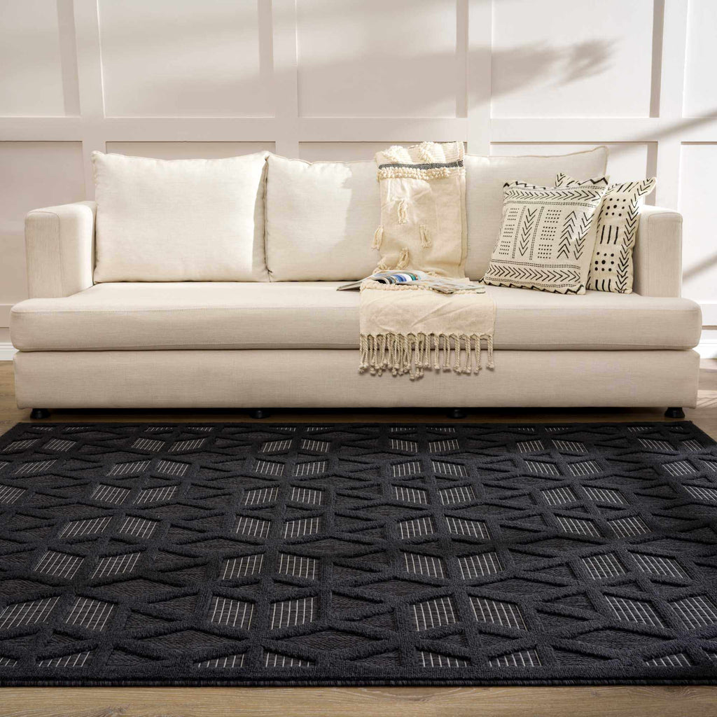 Hauteloom Nuri SSAMNURICA1 Black Machine Made Polypropylene Rug
