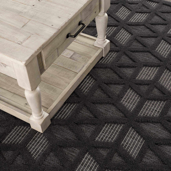 Hauteloom Nuri SSAMNURICA1 Black Machine Made Polypropylene Rug