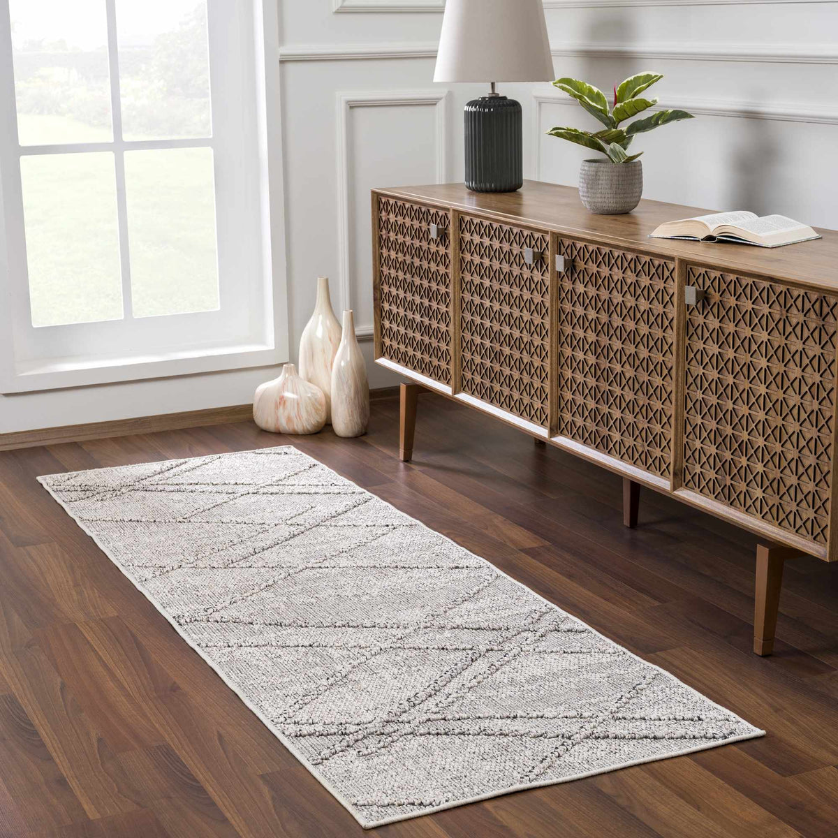 Hauteloom Limited Edition HSSOBAQERA2 Taupe Machine Made Polypropylene Rug