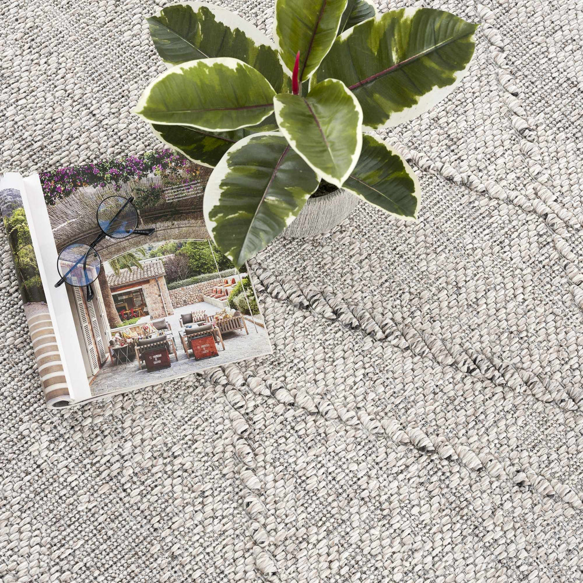 Hauteloom Limited Edition HSSOBAQERA2 Taupe Machine Made Polypropylene Rug