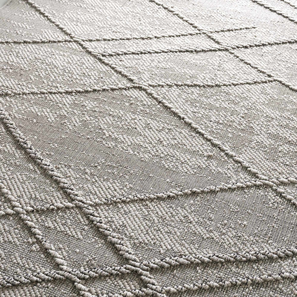 Hauteloom Limited Edition HSSOBAQERA2 Taupe Machine Made Polypropylene Rug