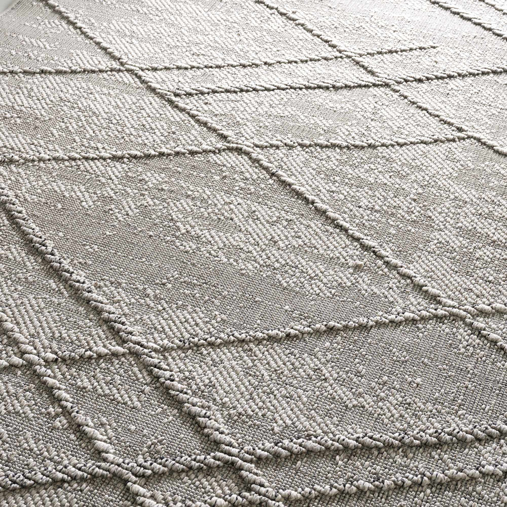 Hauteloom Limited Edition HSSOBAQERA2 Taupe Machine Made Polypropylene Rug