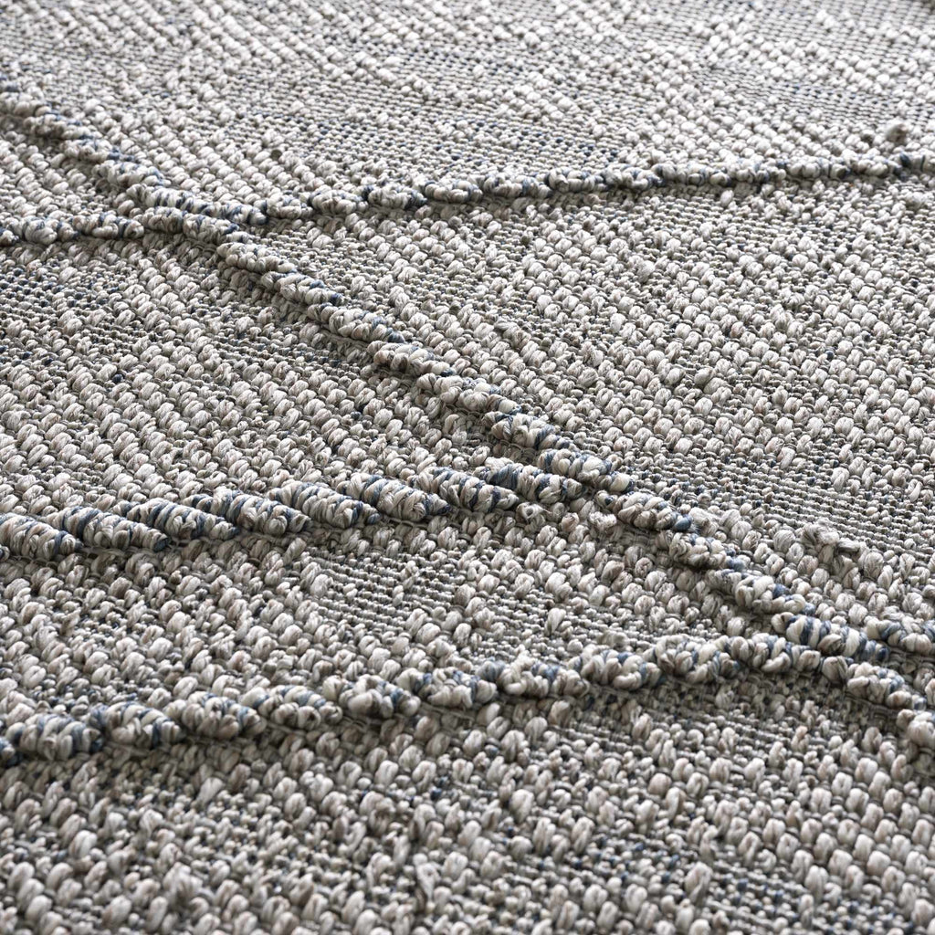 Hauteloom Baqer HSSOBAQERA3 Taupe Machine Made Polypropylene Rug