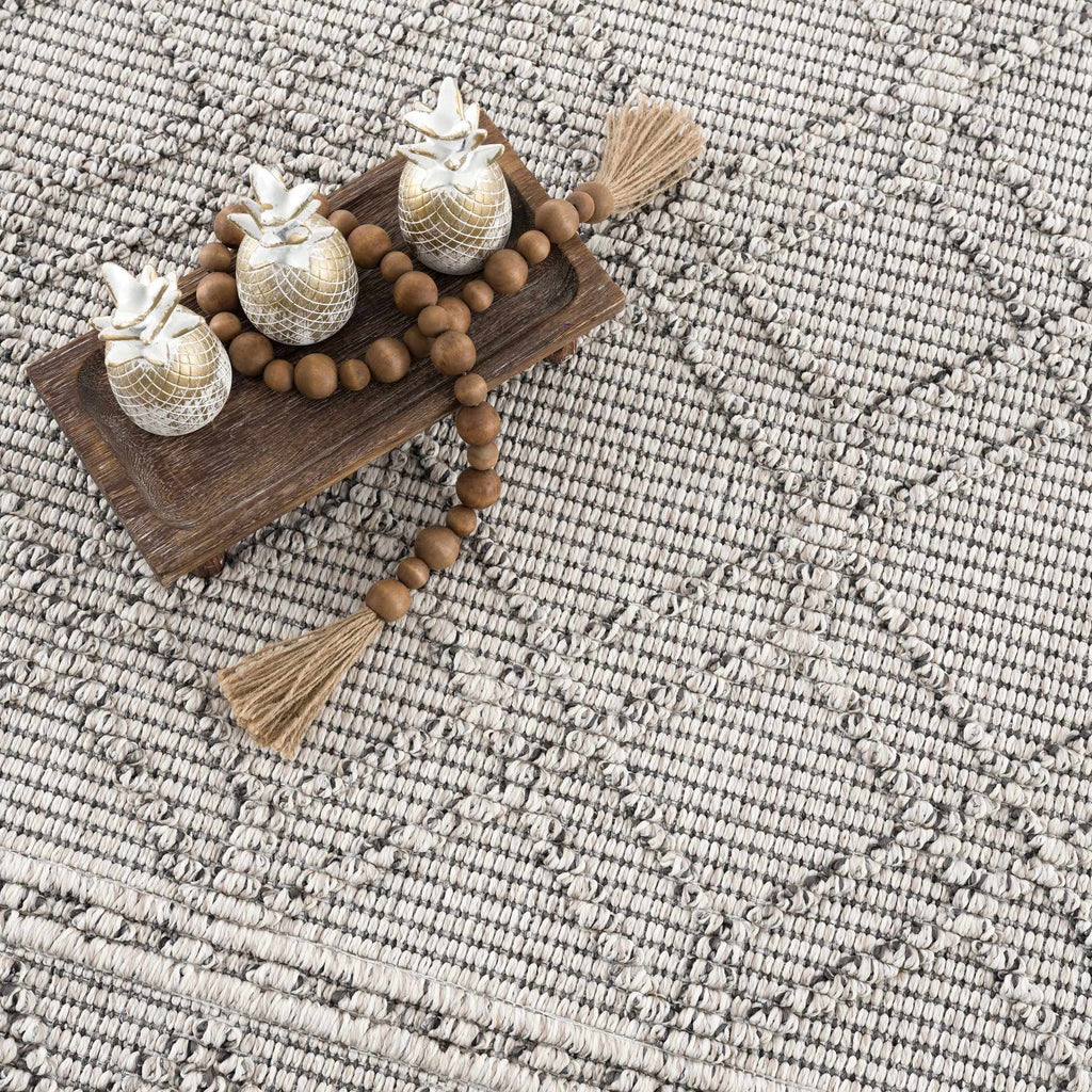 Hauteloom Diah HSSODIAH8A2 Beige Machine Made Polypropylene Rug