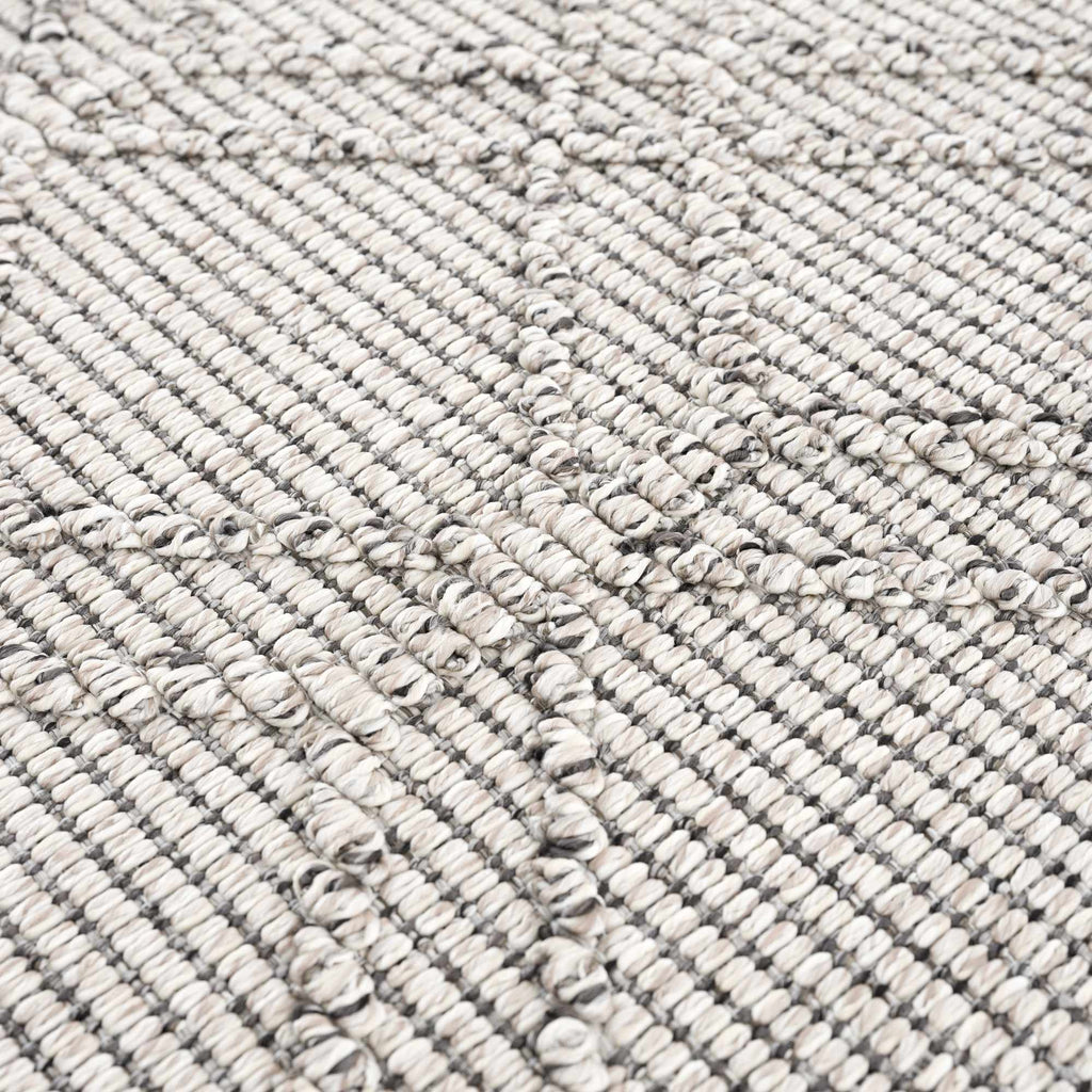 Hauteloom Diah HSSODIAH8A2 Beige Machine Made Polypropylene Rug