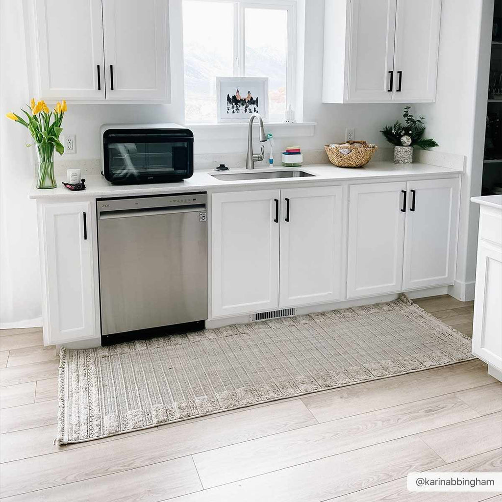 Hauteloom Sulak SLK Charcoal Machine Made Polyester Rug