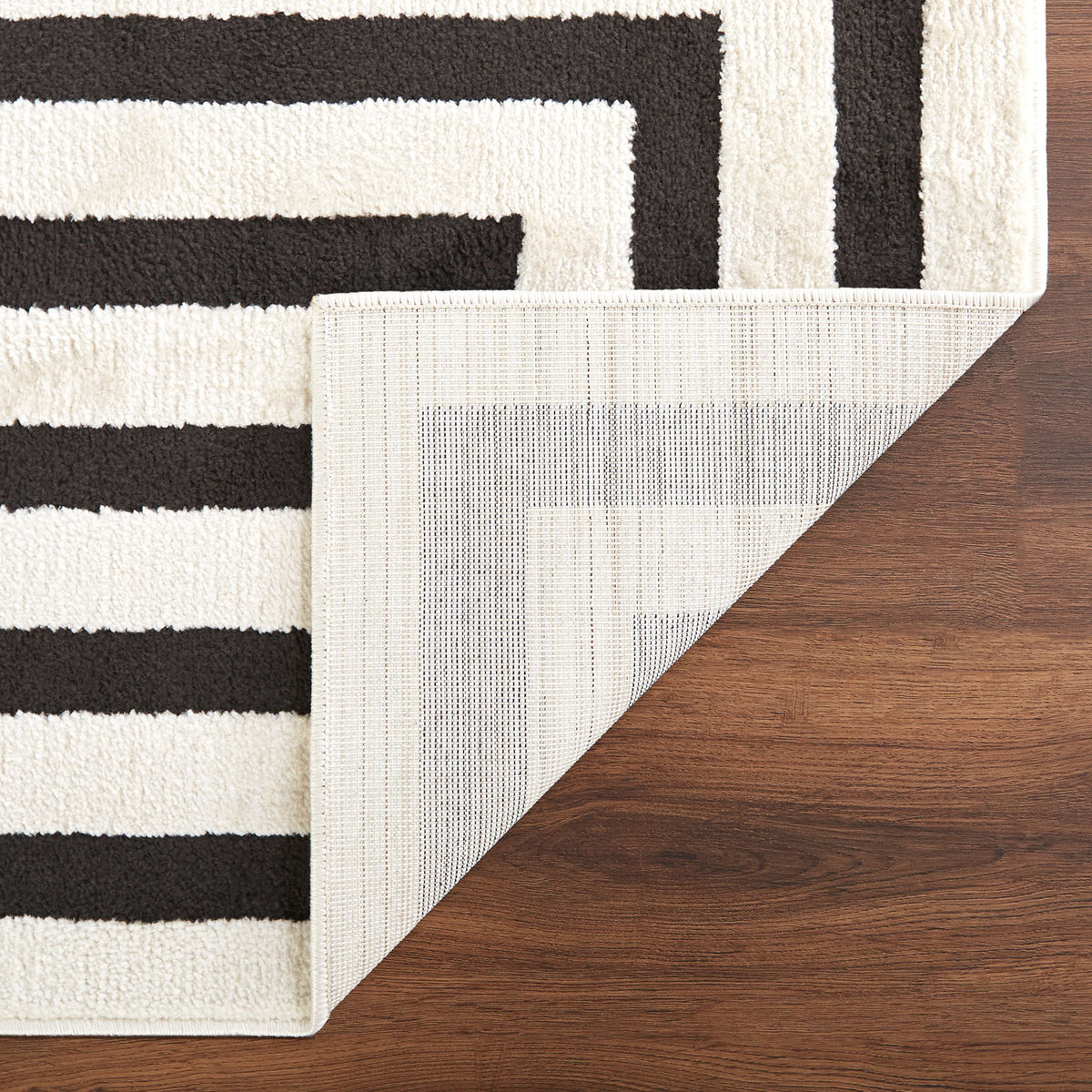 lavin optika t9014 black rug