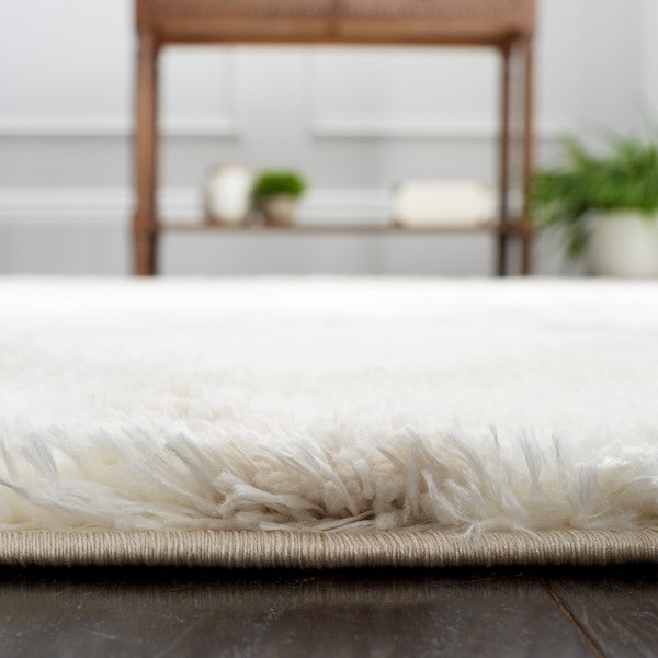 safavieh clearance tahoe shag tho675a white rug