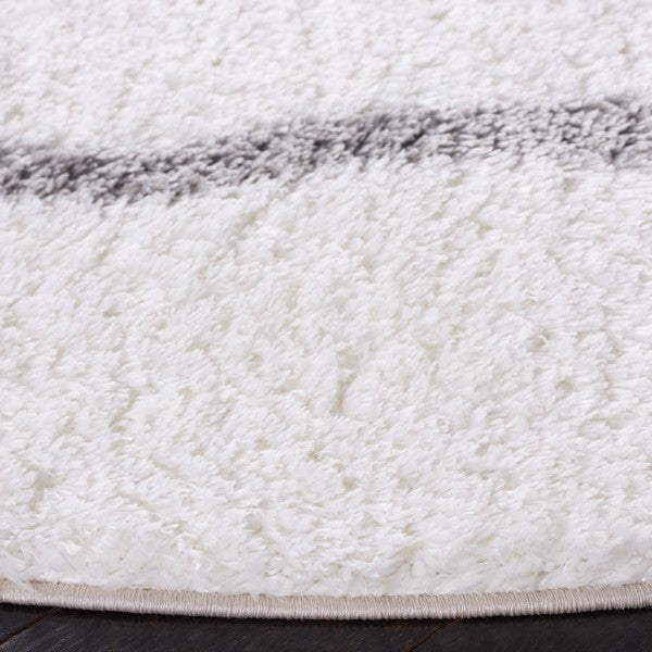 safavieh clearance tahoe shag tho677c white rug
