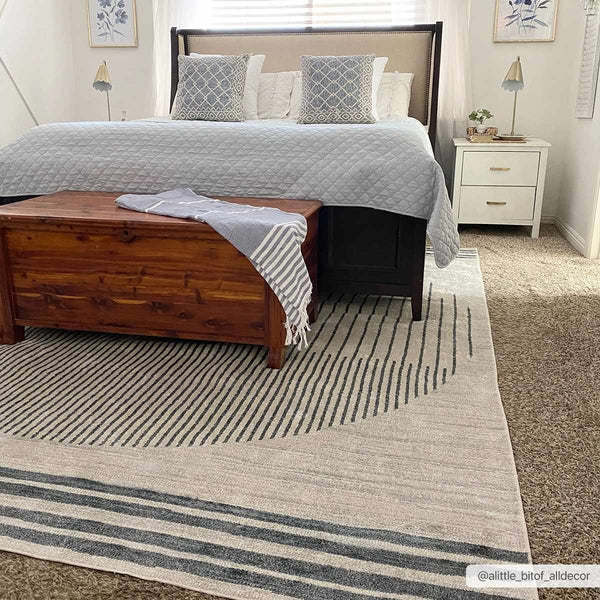 Hauteloom Thad SLLITHAD8A1 Gray Machine Made Polyester Rug