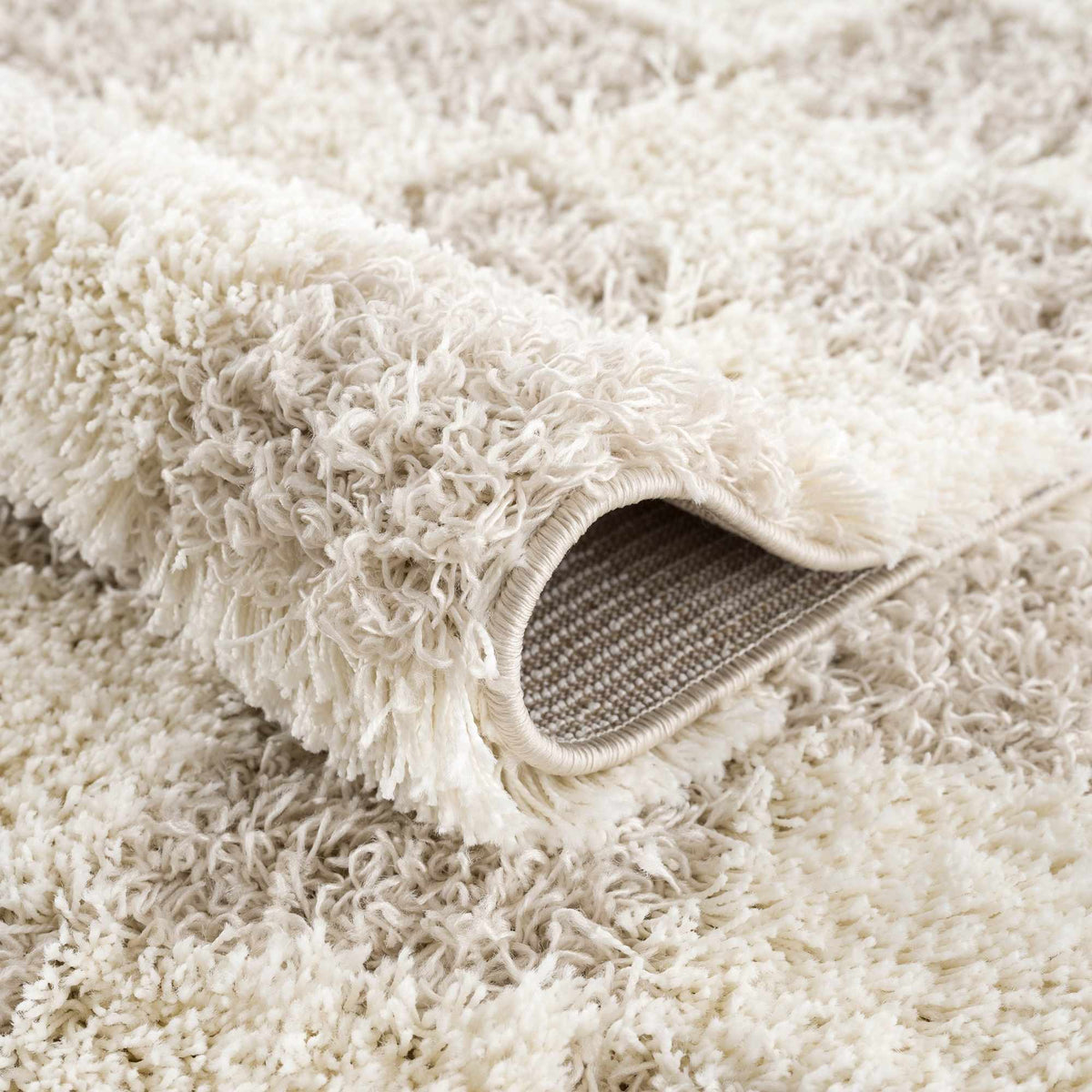 Hauteloom Atira SUSGATIRBA5 Cream Machine Made Polypropylene Rug