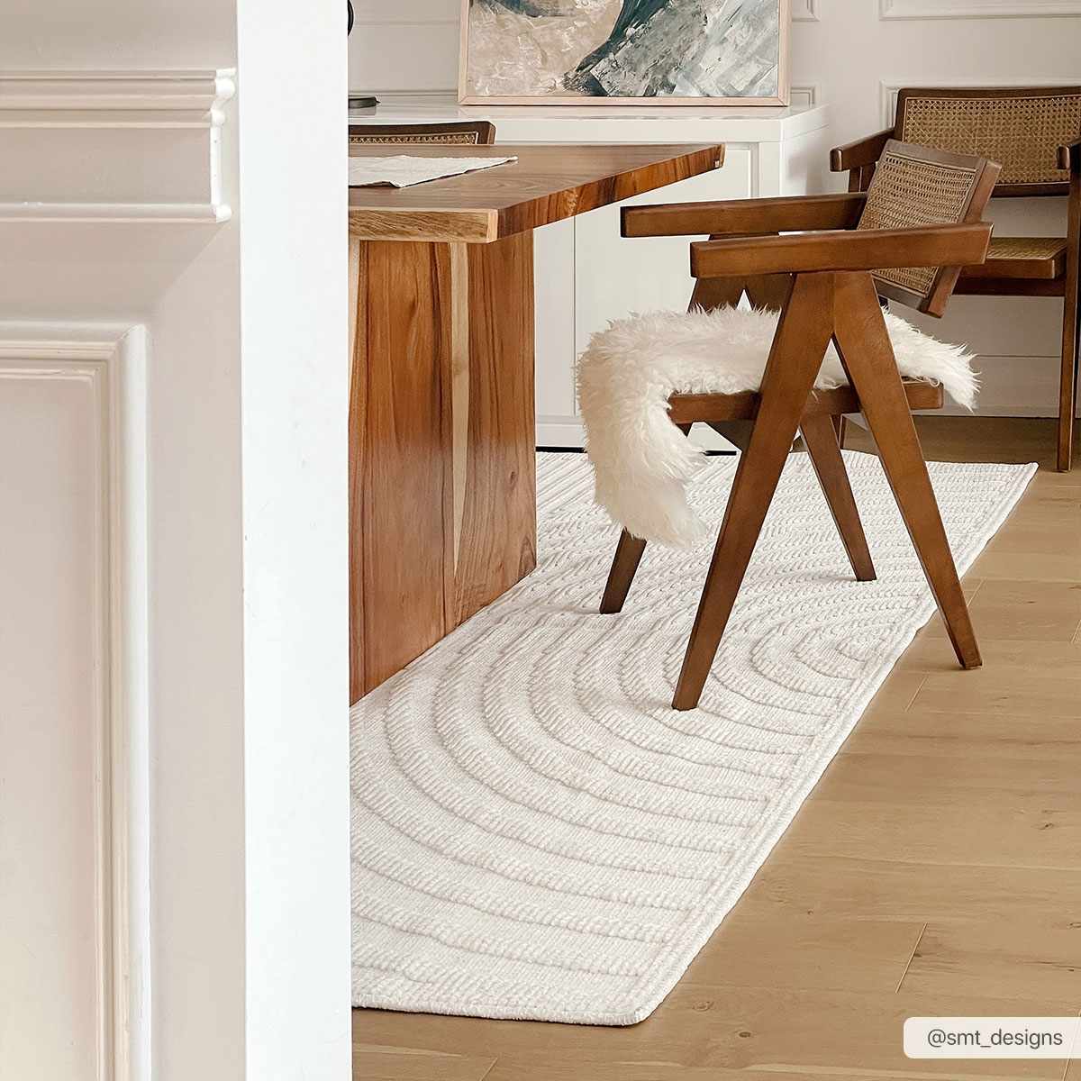 Hauteloom Deron SLYBDERONA1 White Machine Made Polypropylene Rug