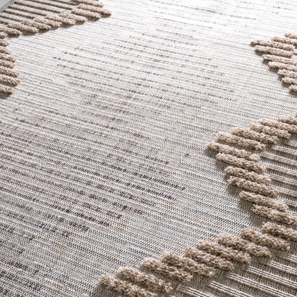 Hauteloom Maulawin MAULA Charcoal Machine Made Polyester Rug