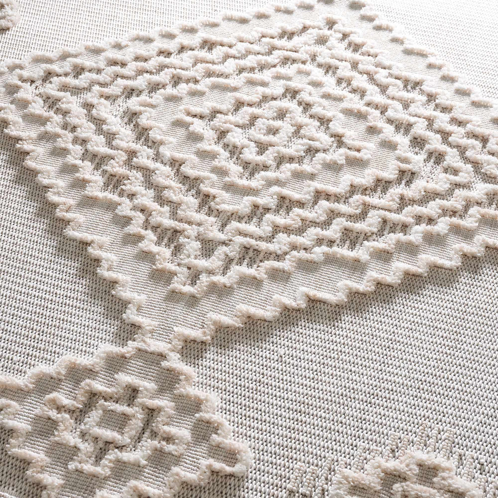 Hauteloom Rosales RSLS Cream Machine Made Polyester Rug