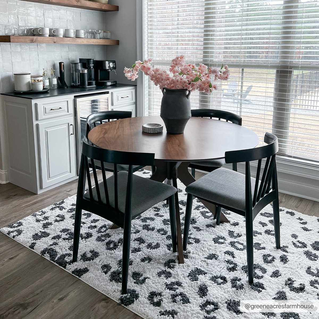 Hauteloom Zhen SBMMZHEN8A1 White Machine Made Polyester Rug