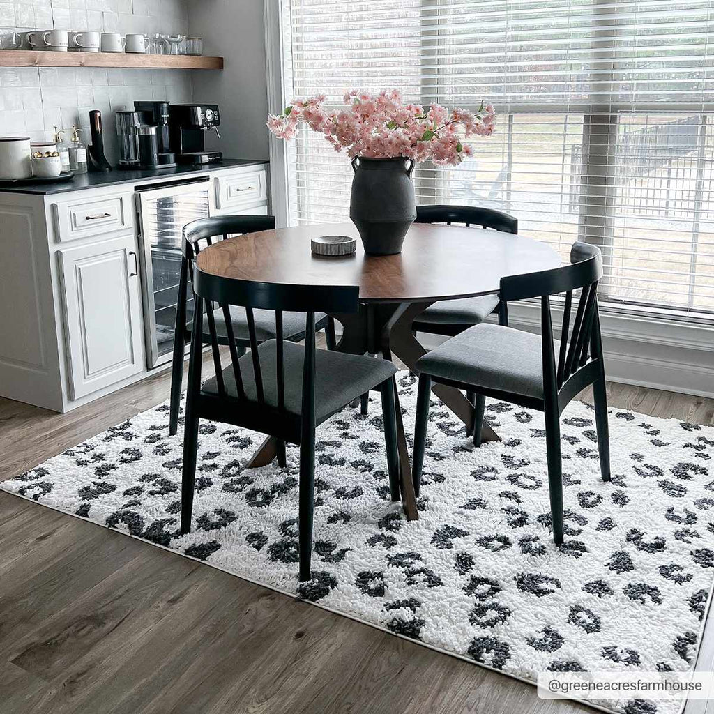 Hauteloom Zhen SBMMZHEN8A1 White Machine Made Polyester Rug