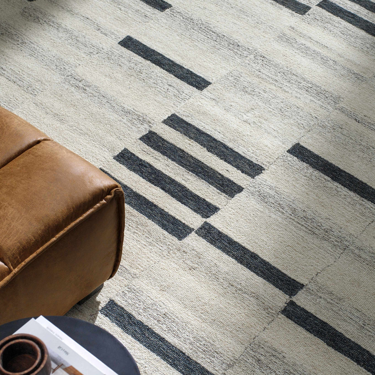 Hauteloom Aibonito AIB Charcoal Hand Tufted Wool Rug