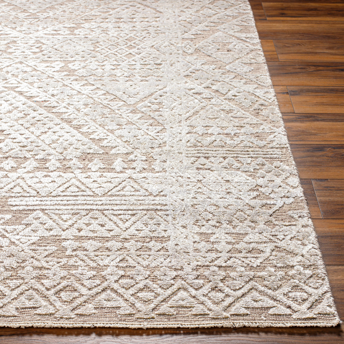surya amina ama 2304 beige rug