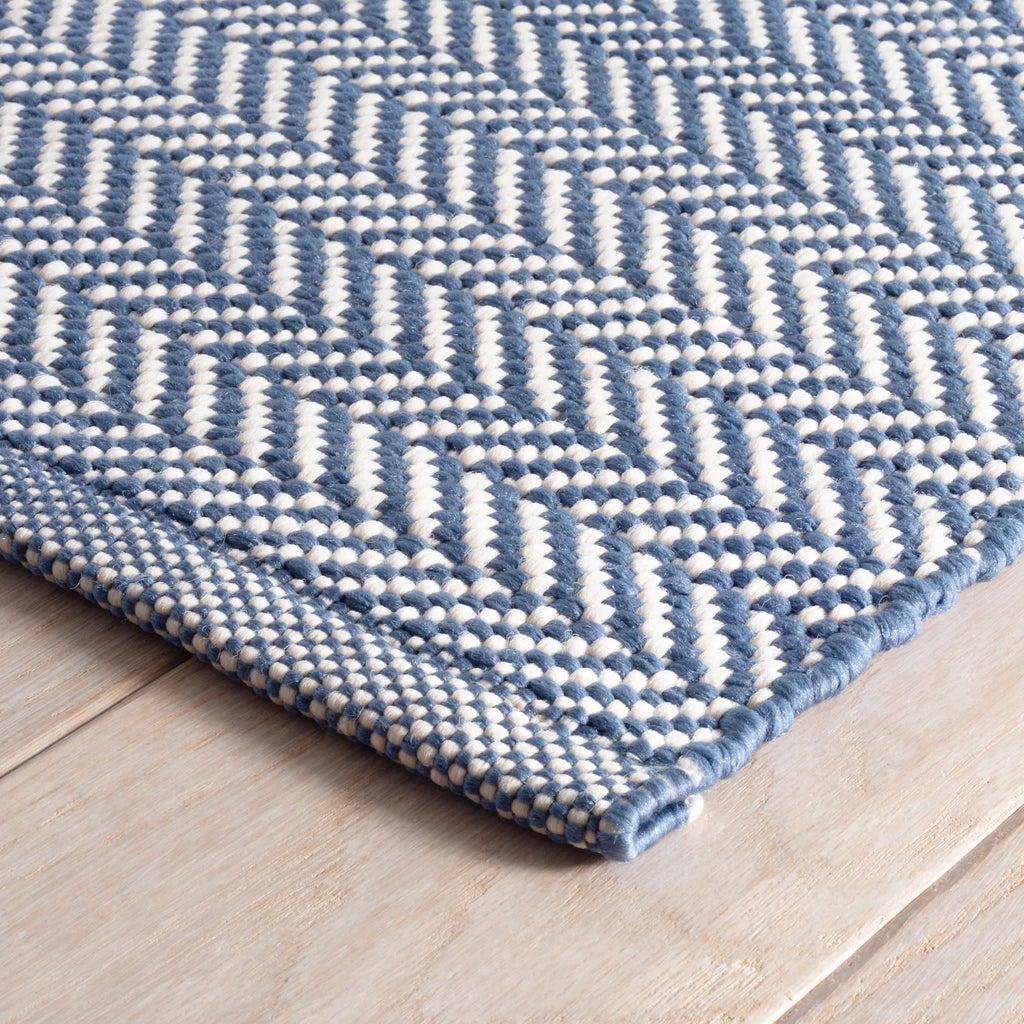 dash albert herringbone da395 denim rug