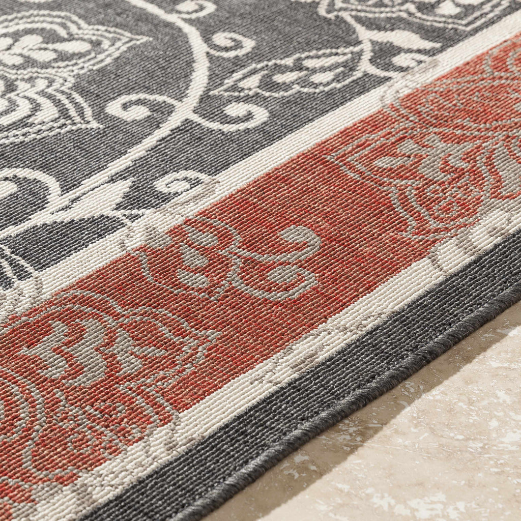 Hauteloom Berryman BERRY Black Machine Made Olefin Rug