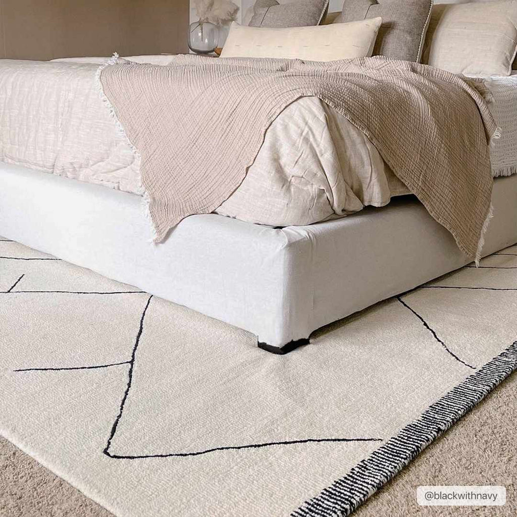 Hauteloom ALAC Black Hand Tufted Wool Rug